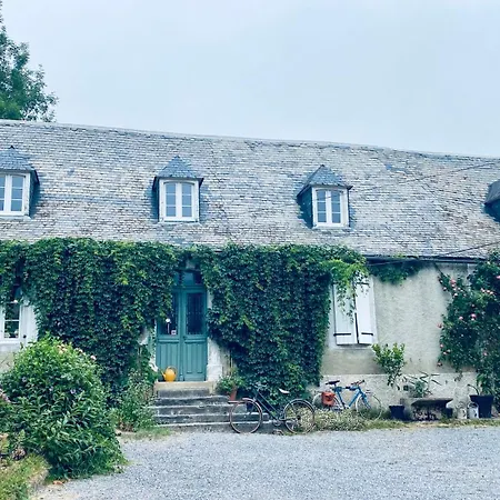 منزل للإقامة Venez Chez Nous Dans Les Baronnies ! Dans Notre Caravane Caravelair 1979 Ou Notre ! Labastide (Hautes-Pyrenees)