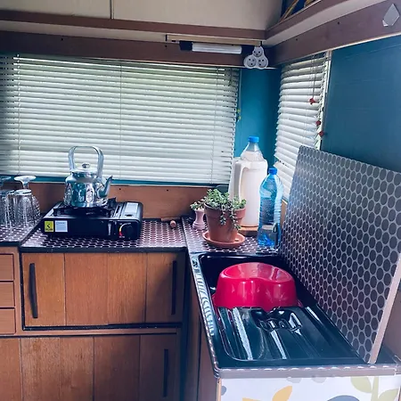 Venez Chez Nous Dans Les Baronnies ! Dans Notre Caravane Caravelair 1979 Ou Notre ! منزل للإقامة