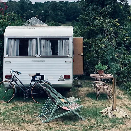 Venez Chez Nous Dans Les Baronnies ! Dans Notre Caravane Caravelair 1979 Ou Notre !